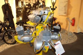 Germany: Erstes Berliner DDR-Motorrad-Museum in 10178 Berlin