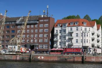 Allemagne: Hafenkran am Holzhafen Altona à 22767 Hamburg