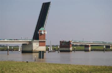 Germany: Jann-Berghaus-Brücke in 26789 Leer