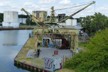 Germany: Portalkräne im Petroleumhafen in 44147 Dortmund