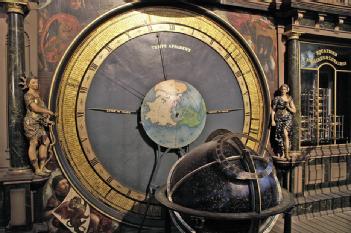 France: Horloge astronomique de Strasbourg - Astronomische Uhr im Straßburger Münster in 67000 Strasbourg