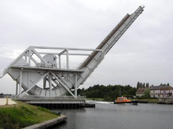 France: Pegasus Bridge - Pegasusbrücke in 14970 Bénouville