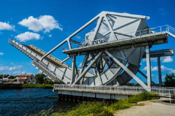 France: Pegasus Bridge - Pegasusbrücke in 14970 Bénouville