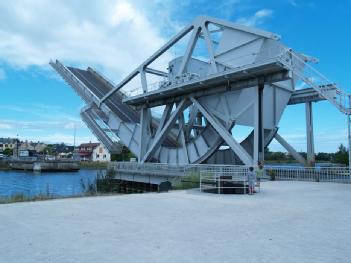 France: Pegasus Bridge - Pegasusbrücke in 14970 Bénouville