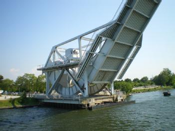 France: Pegasus Bridge - Pegasusbrücke in 14970 Bénouville