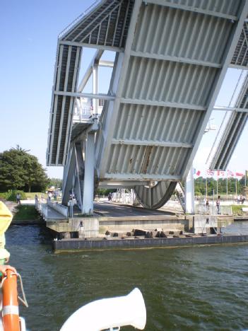 France: Pegasus Bridge - Pegasusbrücke in 14970 Bénouville