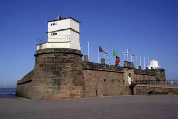 Great Britain (UK): Fort Perch Rock Museum and Marine Radio Museum in CH45 2JU New Brighton, Wallasey