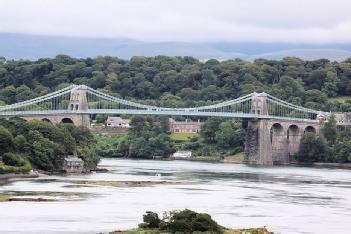 Royaume Uni: Menai Suspension Bridge à LL57 2HZ Bangor