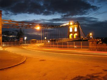 Royaume Uni: Menai Suspension Bridge à LL57 2HZ Bangor