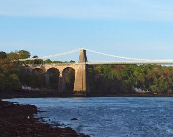 Royaume Uni: Menai Suspension Bridge à LL57 2HZ Bangor