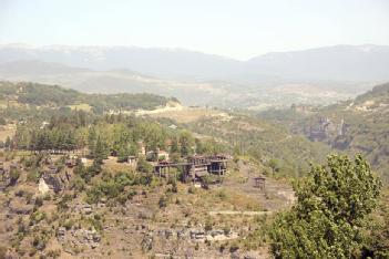 Georgia: Cable Cars - საკაბელო მანქანები in Chiatura - ჭიათურა