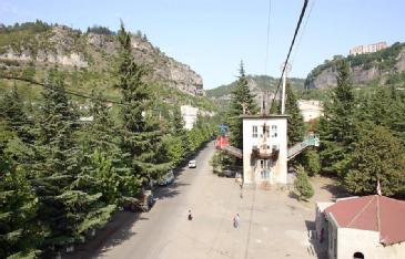 Georgia: Cable Cars - საკაბელო მანქანები in Chiatura - ჭიათურა