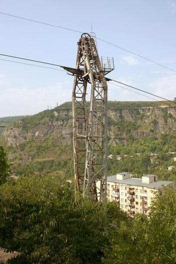 Georgia: Cable Cars - საკაბელო მანქანები in Chiatura - ჭიათურა