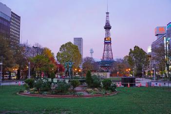 Japan: さっぽろテレビ塔 - Sapporo TV Tower in 060-0042 Sapporo-Chūō-ku