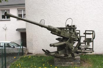 Luxembourg: 385th Bomb Group Memorial Museum in 8826 Rambrouch - Perlé