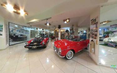 Malta: Malta Classic Car Collection, The in St Paul's Bay (San Pawl il-Baħar)