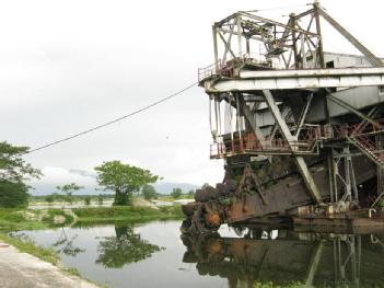 Malaysia: Tanjung Tualang Tin Dredge No. 5 in 31000 Batu Gajah