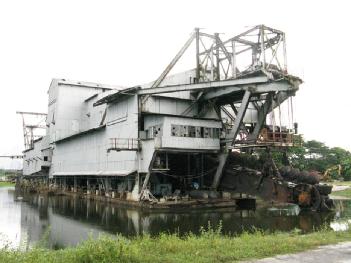 Malaysia: Tanjung Tualang Tin Dredge No. 5 in 31000 Batu Gajah