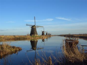 Netherlands: De molens van Kinderdijk in 2961 AS Kinderdijk