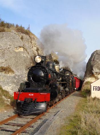 New Zealand-Aotearoa: Weka Pass Railway in 7420 Waipara