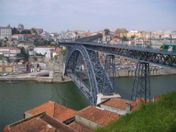 Portugal: Ponte Dom Luís I in Porto / Vila Nova de Gaia