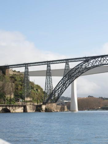 Portugal: Ponte Maria Pia in 4430-999 Porto / Vila Nova de Gaia