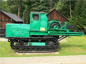 Poland: Muzeum Przemysłu Naftowego i Gazowniczego Bóbrka - Bobrka Oil Museum in 38-458 Chorkówka