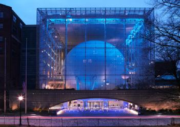 Estados Unidos: American Museum of Natural History (AMNH) & Rose Center for Earth and Space with Hayden Planetarium en 10024-5192 New York