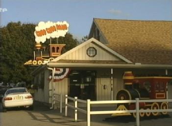 United States of America (USA): Choo Choo Barn in 17579 Strasburg