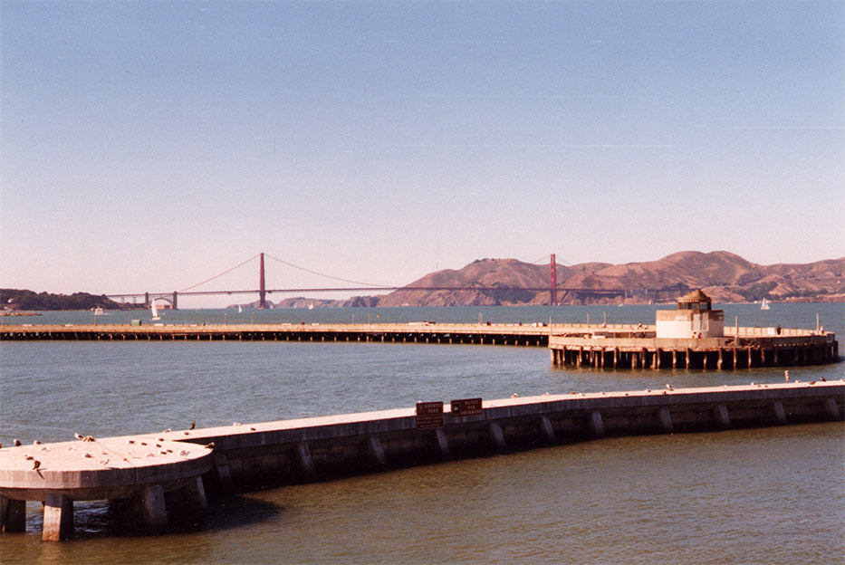 ZAMTAC Antique Classical Golden gate Bridge in San Francisco,California  Model Retro Vintage Metal Cr…See more ZAMTAC Antique Classical Golden gate