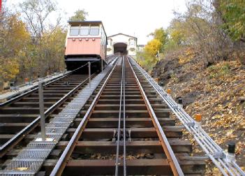 USA: Monongahela Incline in 15211 Pittsburgh