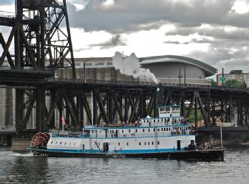 United States of America (USA): Oregon Maritime Museum on the steam sternwheeler “Portland“ in 97204 Portland