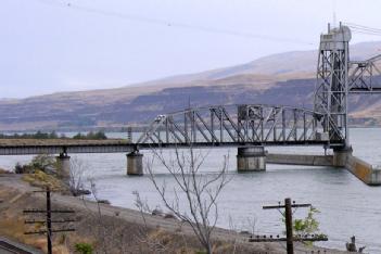 United States of America (USA): Oregon Trunk Rail Bridge or Celilo Bridge in 98673 Wishram