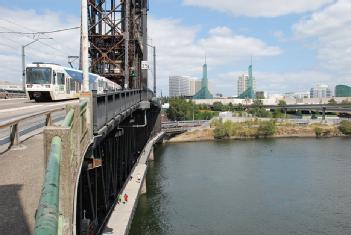 United States of America (USA): Steel Bridge in 97227 Portland