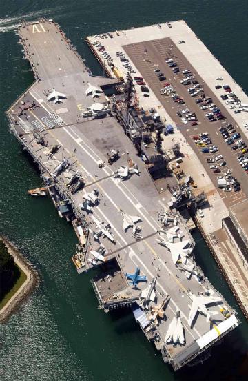 Estados Unidos: USS Midway Museum - (San Diego Aircraft Carrier Museum) en 92101 San Diego